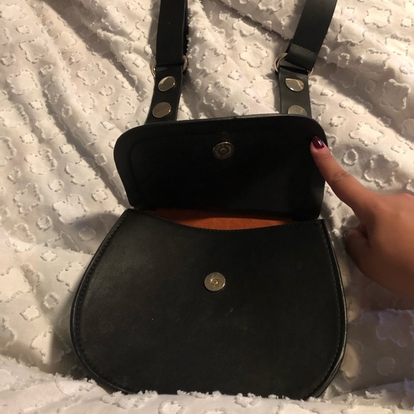 French connection bag - Picture 3 of 5